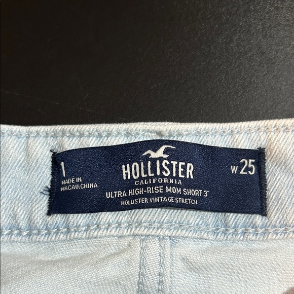 Hollister Blue and‎ White Jean Shorts - Picture 2 of 5